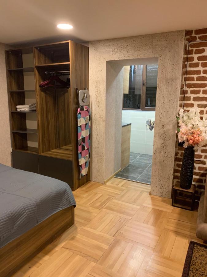 12 Maksim Gorki Street Apartment Tbilisi Exterior photo